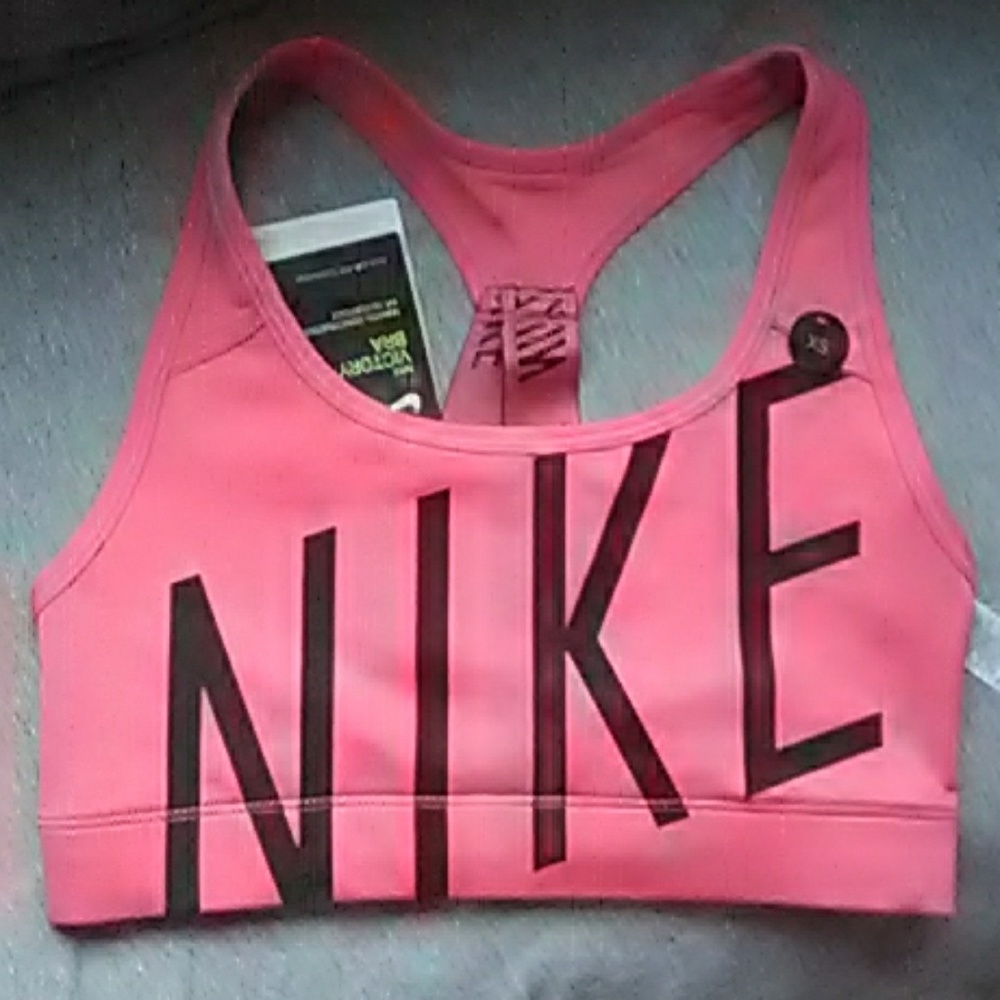 NWT Coral Nike Victory Bra
